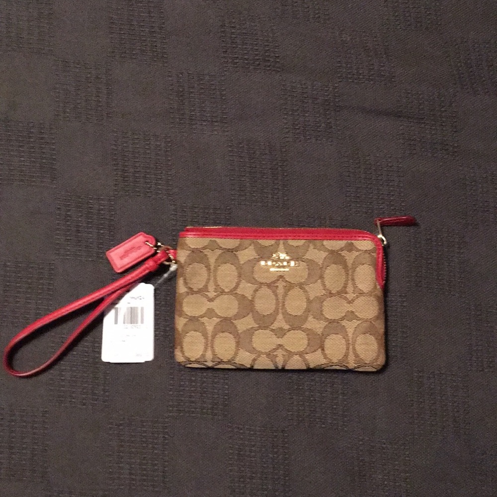NWT Coach corner zip wristlet